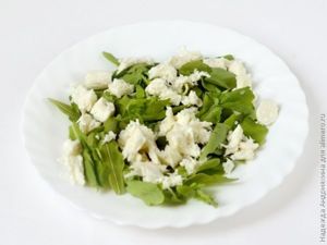Салат с инжиром