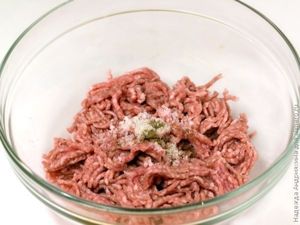 Шницели из свиного фарша