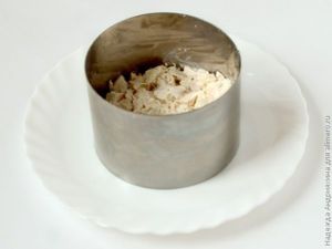 Салат с курицей и яблоком
