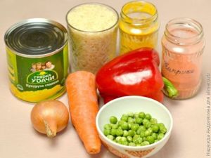 Гарнир из риса с овощами в мультиварке