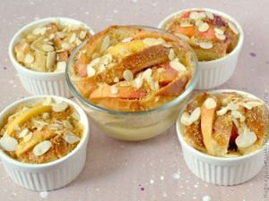 Запеканка из французских тостов с персиками