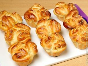 Сырные булочки с кунжутом