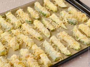 Кабачковые палочки с сыром