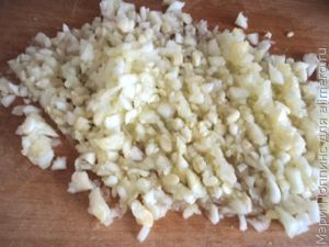 Кабачок фаршированный с творогом и зеленью