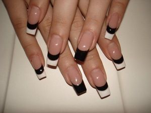 Не стоит забывать, что за ними, как и за обычным маникюром, нужно правильно ухаживать. Все рекомендации по уходу за нарощенными ногтями дадут в салоне красоты. Не стоит забывать, что за ними, как и за обычным маникюром, нужно правильно ухаживать. Все рекомендации по уходу за нарощенными ногтями дадут в салоне красоты.