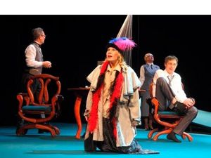 «Пигмалио́н» (англ. Pygmalion: A Romance in Five Acts) — одна из самых известных пьес Бернарда Шоу, написанная в 1912 году. Оригинальность, остроумие и демократический дух пьесы, отражавшей глубокие и острые социальные проблемы, обеспечили ей огромную популярность во многих странах, пьеса пользуется успехом и в наши дни. «Пигмалио́н» (англ. Pygmalion: A Romance in Five Acts) — одна из самых известных пьес Бернарда Шоу, написанная в 1912 году. Оригинальность, остроумие и демократический дух пьесы, отражавшей глубокие и острые социальные проблемы, обеспечили ей огромную популярность во многих странах, пьеса пользуется успехом и в наши дни.