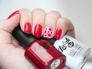 Красный и белый - еще одно сочетание, которое можно назвать классическим. Горох разного диаметра смотрится потрясающе! Красный и белый - еще одно сочетание, которое можно назвать классическим. Горох разного диаметра смотрится потрясающе!