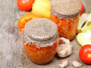 При заготовке грибов (икра, салаты, маринованные грибочки) нельзя злоупотреблять пряностями и специями, так как они могут заглушить неповторимый грибной вкус. При заготовке грибов (икра, салаты, маринованные грибочки) нельзя злоупотреблять пряностями и специями, так как они могут заглушить неповторимый грибной вкус.