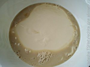 Заливной пирог с яйцом и зеленым луком