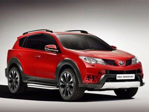 Toyota RAV4. Новое поколение горячо любимого девушками кроссовера стало выразительнее и совершеннее предыдущей модели. Он больше не похож на автомобиль для беззаботного воскресного шопинга и все чаще привлекает внимание уверенных в себе целеустремленных женщин. Toyota RAV4. Новое поколение горячо любимого девушками кроссовера стало выразительнее и совершеннее предыдущей модели. Он больше не похож на автомобиль для беззаботного воскресного шопинга и все чаще привлекает внимание уверенных в себе целеустремленных женщин.