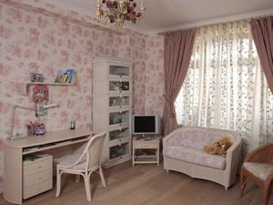 Цветочный принт в интерьере