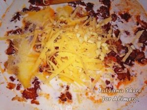макароны с соусом