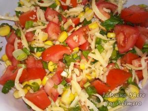 Салат с кукурузой и сыром