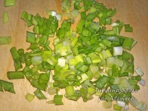Салат с зеленым луком