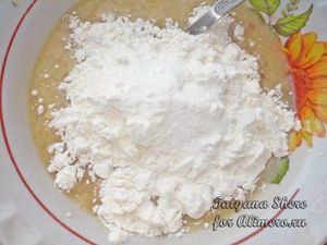 Банановый кекс в кружке