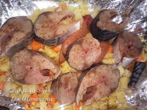 Скумбрия, запеченная в духовке