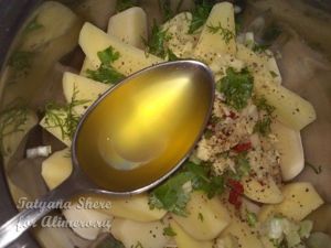 Запеченный картофель дольками