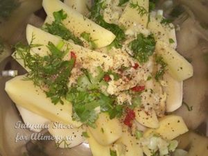 Запеченный картофель дольками