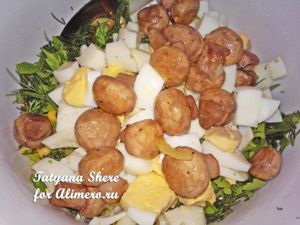 Теплый салат с кукурузой