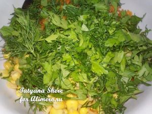 Теплый салат с кукурузой