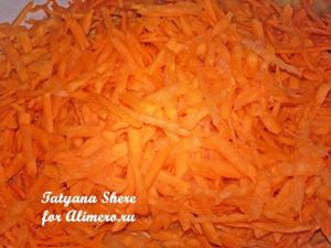 Запеченная скумбрия под помидорами