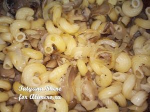 Макароны с грибами в сметане