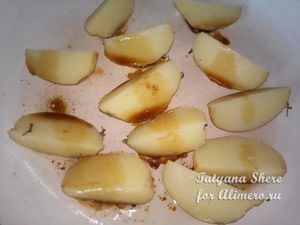 Молодая картошка в омлете