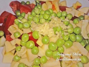 Салат с зелёным горошком