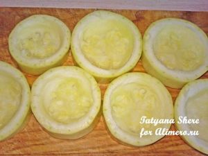 Грибной жульен в кабачке