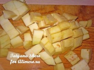 Жареные баклажаны с яйцом
