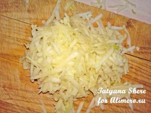 Салат с яблоком и сыром