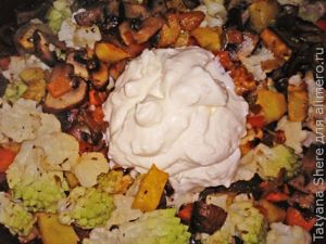 Макароны с грибами и овощами