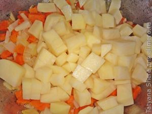 Суп с фасолью и запеченным перцем