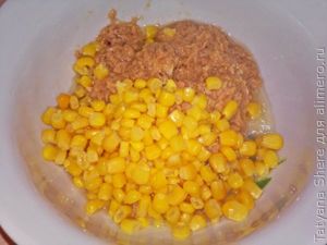 Салат с тунцом консервированным