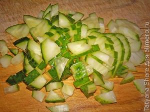 Салат с вешенками и кукурузой