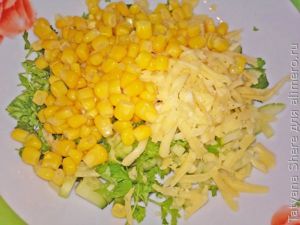 Салат с вешенками и кукурузой