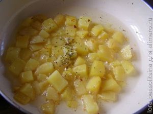 салат с шпротами, картошка жарится салат с шпротами, картошка жарится