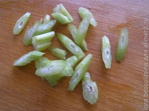 куриная печень, сельдерей куриная печень, сельдерей