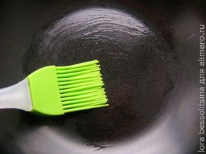 блины толстые на кефире, маслом смазать блины толстые на кефире, маслом смазать