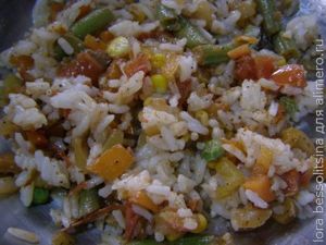 кальмары, рис с овощами кальмары, рис с овощами
