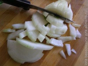 каша из красного риса, лук каша из красного риса, лук