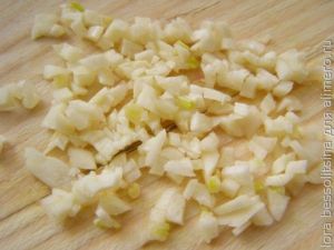 каша из красного риса, чеснок каша из красного риса, чеснок