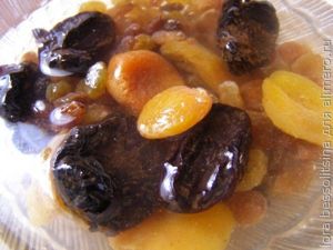 плов сладкий, фрукты в воде плов сладкий, фрукты в воде