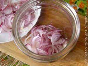 маринованный лук, в банке маринованный лук, в банке