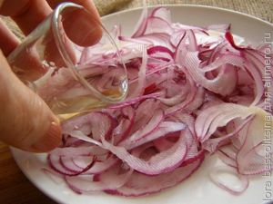 маринованный лук, польем смесью маринованный лук, польем смесью