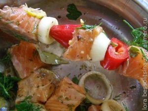 шашлык из семги, на шпажке и мультиварке шашлык из семги, на шпажке и мультиварке