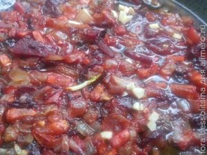 борщ с салом и чесноком, зажарка борщ с салом и чесноком, зажарка