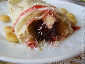фруктовый десерт в лаваше