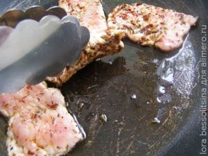 свинина с чипсами, мясо жарим свинина с чипсами, мясо жарим