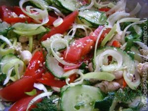 салат с икрой бычка, смешано салат с икрой бычка, смешано